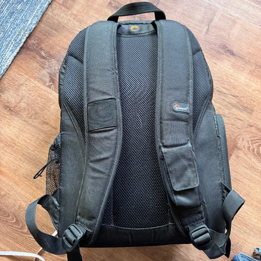 Lowepro Professional Camera Backpack - Picture 5 of 6